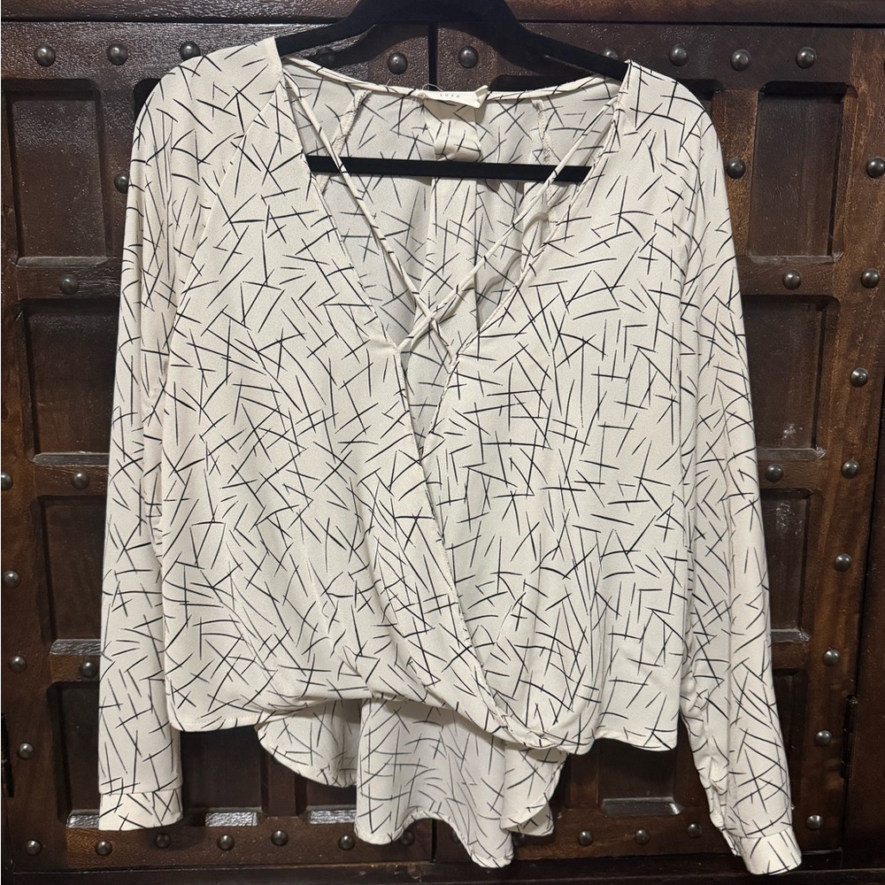 Lush White & Black Patterned Blouse